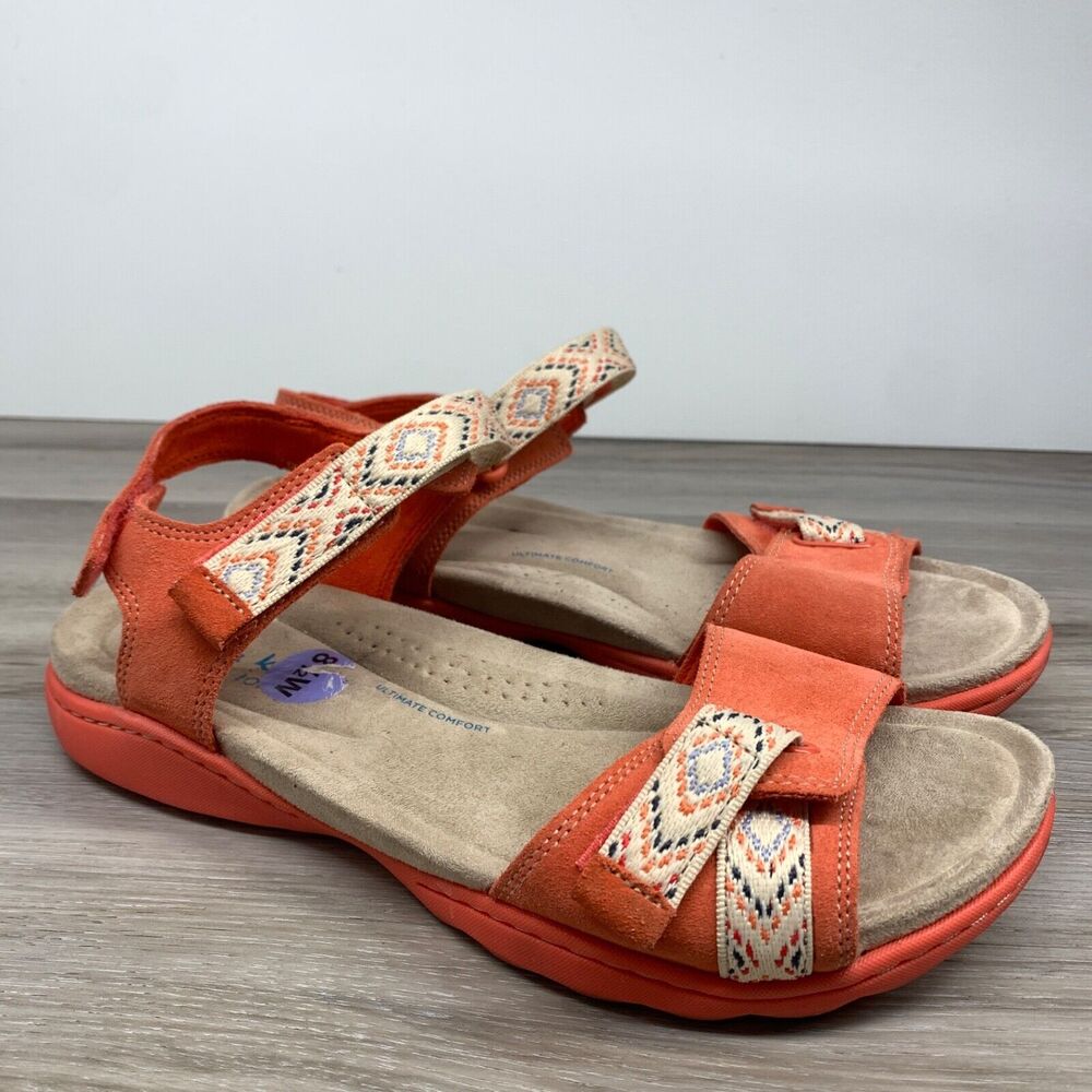 Clarks Collection Amanda Sprint Adjustable Suede Sandals in Coral Sizze 8.5 W‎